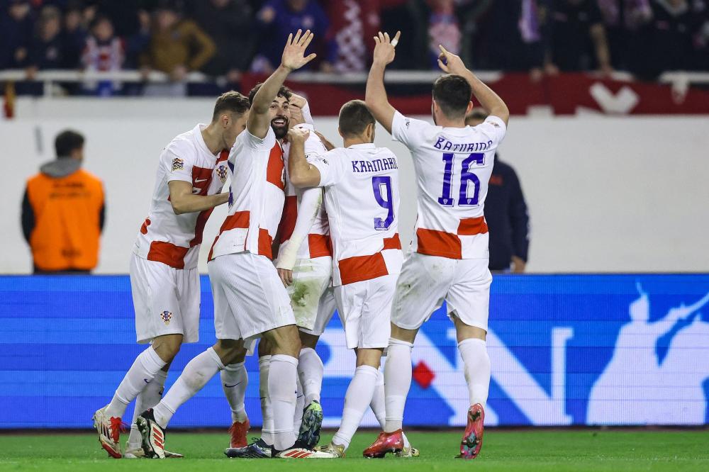 尽管困难重 尽管困难重