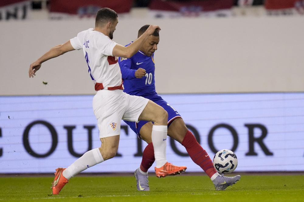 曾屡次上演 曾屡次上演